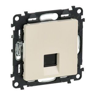 Valena LIFE Розетка RJ45 категории 6 UTP Слоновая кость 753542 фото